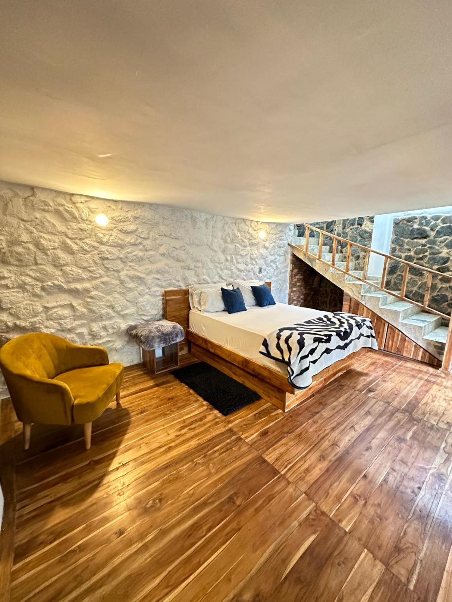 Eco Hotel Terrabella Santa Elena  Exteriör bild