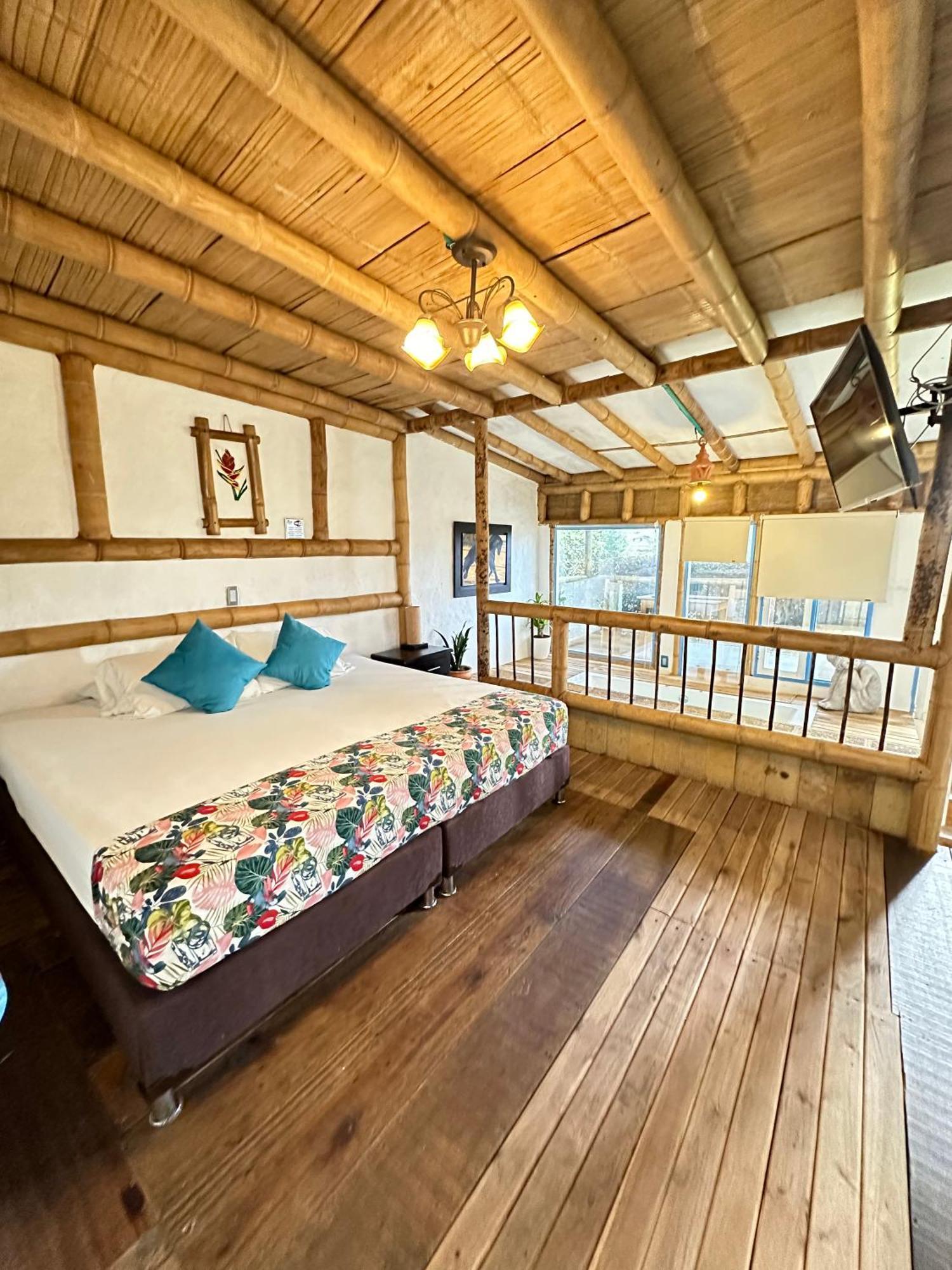 Eco Hotel Terrabella Santa Elena  Exteriör bild